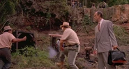 Jurassic-park-movie-screencaps.com-443.jpg (240 KB)