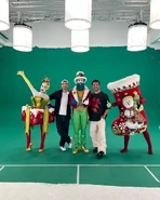 Wonderfultime bts.jpg (204 KB) Behind the scenes