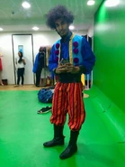 Behind the scenes 7