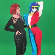 Gigi GT BTS.jpg (84 KB) Behind the scenes 3 with Gigi Rowe