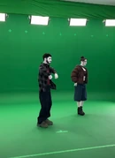 Behind the scenes 4 (crowd)