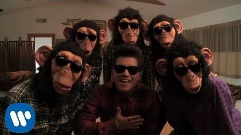 Bruno Mars - The Lazy Song -OFFICIAL VIDEO-
