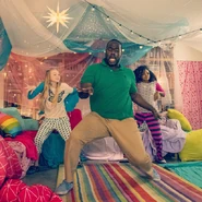 Jd2015 4 people.jpg (148 KB) 4 days countdown post until the game’s release