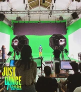 Behind the scenes 1