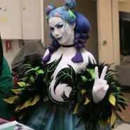 Behind the scenes 2 (Sara)