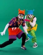 6758.jpg (432 KB) Behind the scenes 2