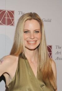 Kristin Bauer.jpg