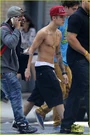 Justin Bieber shirtless in NYC July 2013.jpg (225 KB) Juy 29, 2013