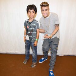 Justin bieber blue vans hotsell