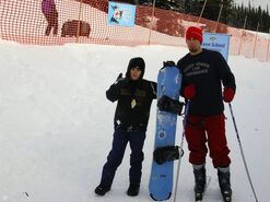 Justin Bieber snowboarding