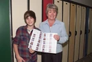 Justin Bieber and school principal poses for a portrait at Stratford Northwestern Secondary School (6).jpg (39 KB)