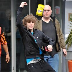 Supra Justin Bieber Wiki Fandom