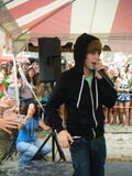 Justin Bieber at K1047 SplashDown Beach 2009 (36)