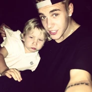 Justin and Jaxo.jpg (52 KB) justinbieber "Me and jaxo" via Instagram