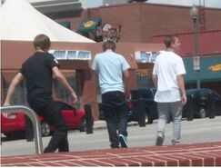 Justin Bieber skating 2010 (1)