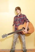 Justin Bieber at photoshoot by Micah Smith 2009 sess 5 (12).jpg (97 KB)