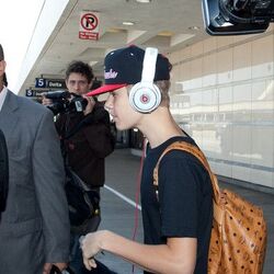Justin bieber mcm top