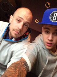 Josh Gudwin and Justin Bieber 2014.jpg (340 KB)