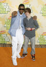 Usher and Justin Bieber on orange carpet KCA's 2009