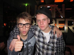 Justin and Ryan.jpg (70 KB)