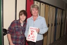 Justin Bieber and school principal poses for a portrait at Stratford Northwestern Secondary School (7).jpg (41 KB)