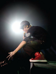 Justin performing during the My World Tour 2010 (15)