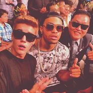 Justin Bieber and Maejor Ali and Psy on the first row