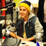 Elvis Duran and The Morning Show 2011 interview