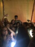 Justin Bieber taking pic with fans at hotel