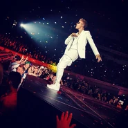 justinbieber "..... For the fans......" via Instagram
