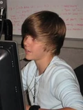 Justin Bieber Kiss 95 7 (7).jpg (18 KB)