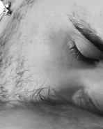 Justin kissing Jack head.jpg (74 KB)