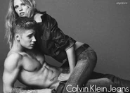 B62AxPCCAAApVtL.jpg (441 KB)