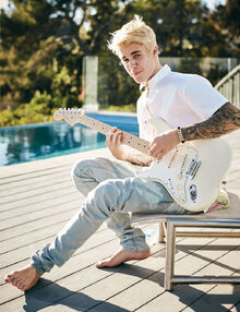 Justin Bieber playing guitar Nick Onken