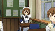 Yui maid outfit.png (2.51 MB) Tae looking at Yui Hirasawa wearing a maid outfit in class.