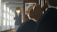 Ichigo leads Jun and Ui Hirasawa inside the classroom.