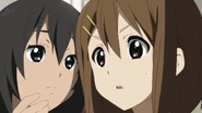 Kimiko confusing Yui with Mio's falsified message.