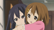 Yui apologises to Azusa