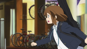 Yui rushes to the school again