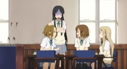 Ritsu suggests a welcoming party for Azusa.