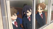 Azusa realizes her senpais might not be in the club anymore.