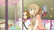 Mugi and Ritsu claw machine