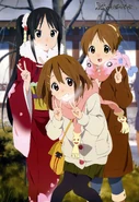 Ui alongside Yui and Mio Akiyama.