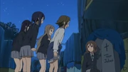 Yui finds the missing tombstone.