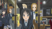 Mio finds left-handed basses