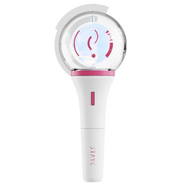 Light stick officiel du groupe.