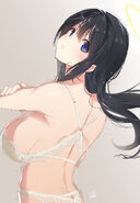 Nan Twitter Ryouki Over-The-Shoulder1