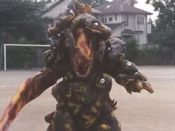 七匹の怪物 Butanohana Spectreman Kaiju SILVER ROBO Sofubi Figure – Toy