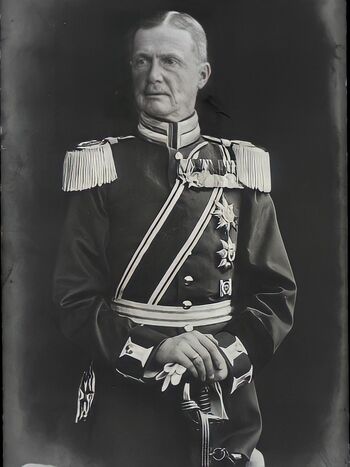 AK-Herzog-Ernst-II-von-Altenburg-in-Uniform