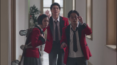 Jun and Nanami watch Mary flee from them
